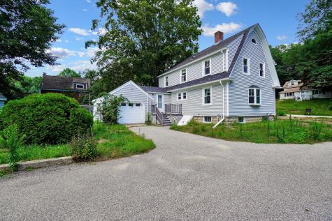 16 Avon Avenue York ME 03909