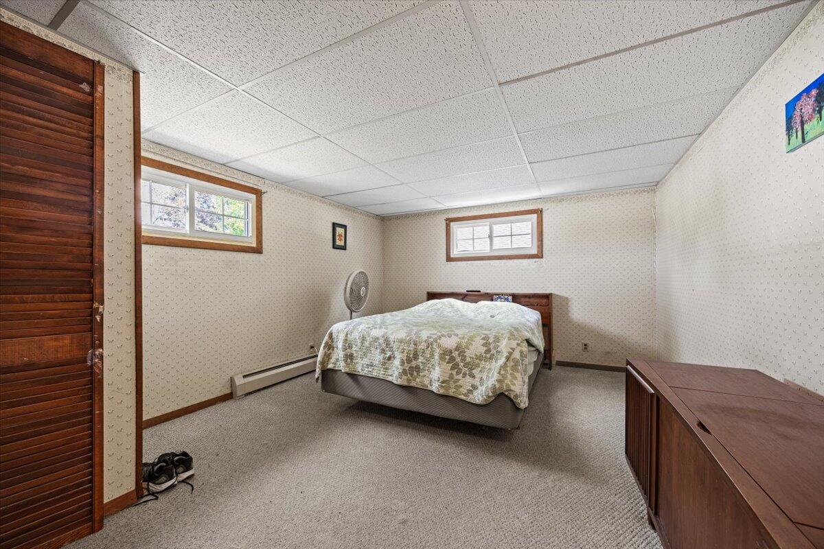 22 Round Hill Street Biddeford ME 04005