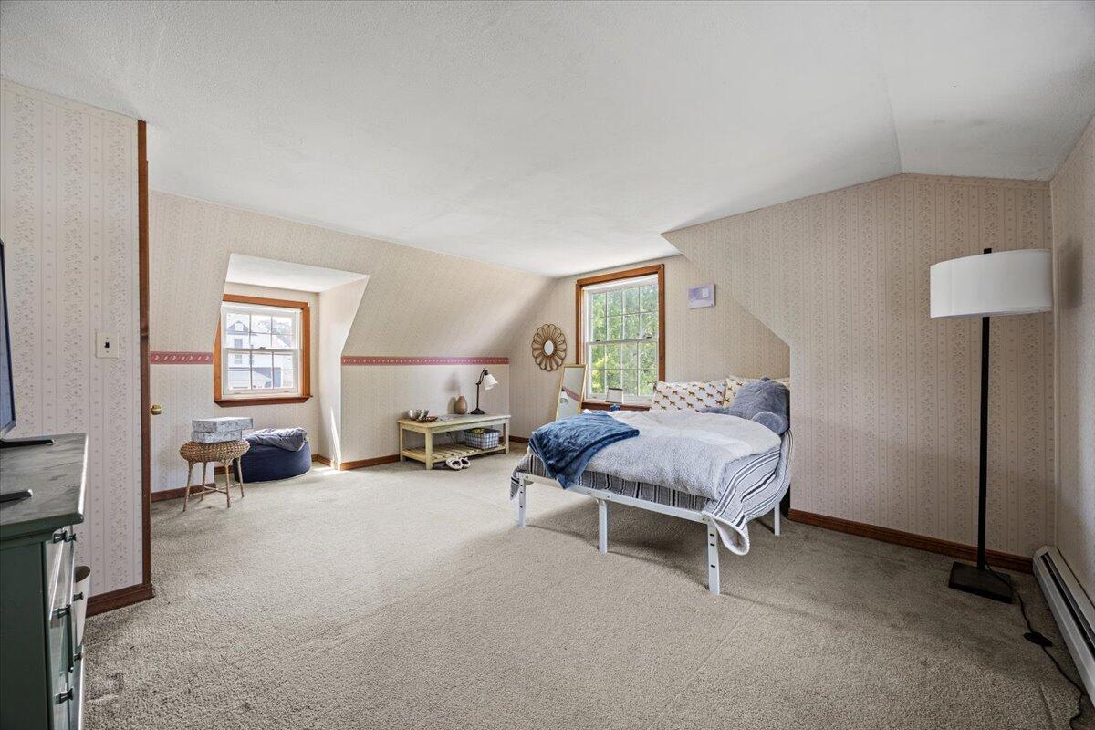 22 Round Hill Street Biddeford ME 04005