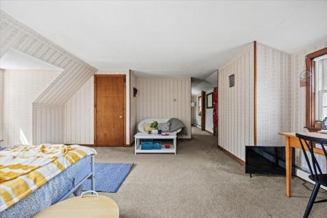 22 Round Hill Street Biddeford ME 04005