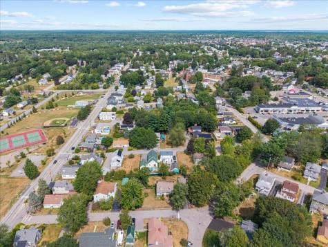 22 Round Hill Street Biddeford ME 04005