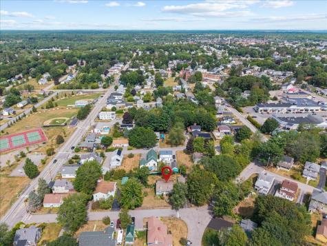 22 Round Hill Street Biddeford ME 04005