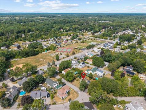 22 Round Hill Street Biddeford ME 04005