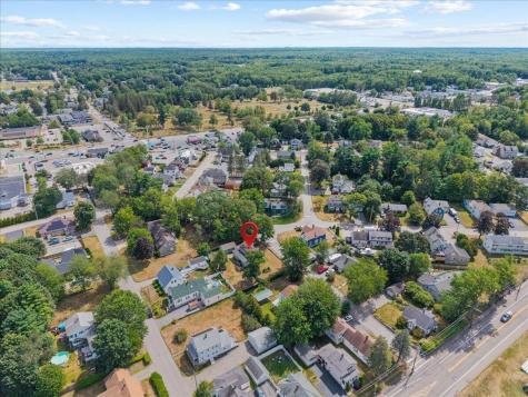 22 Round Hill Street Biddeford ME 04005