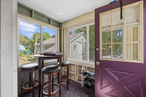 22 Round Hill Street Biddeford ME 04005