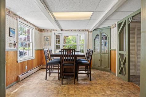 22 Round Hill Street Biddeford ME 04005