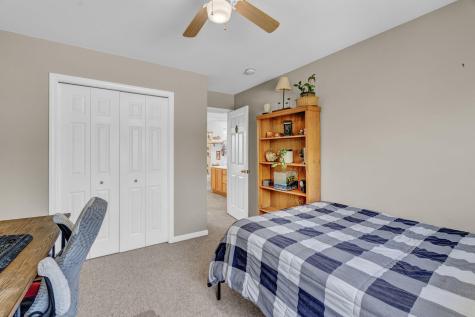 14 Vista Way Glenburn ME 04401