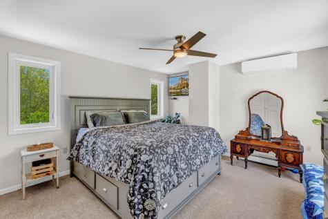 14 Vista Way Glenburn ME 04401