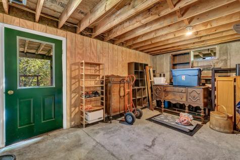 14 Vista Way Glenburn ME 04401