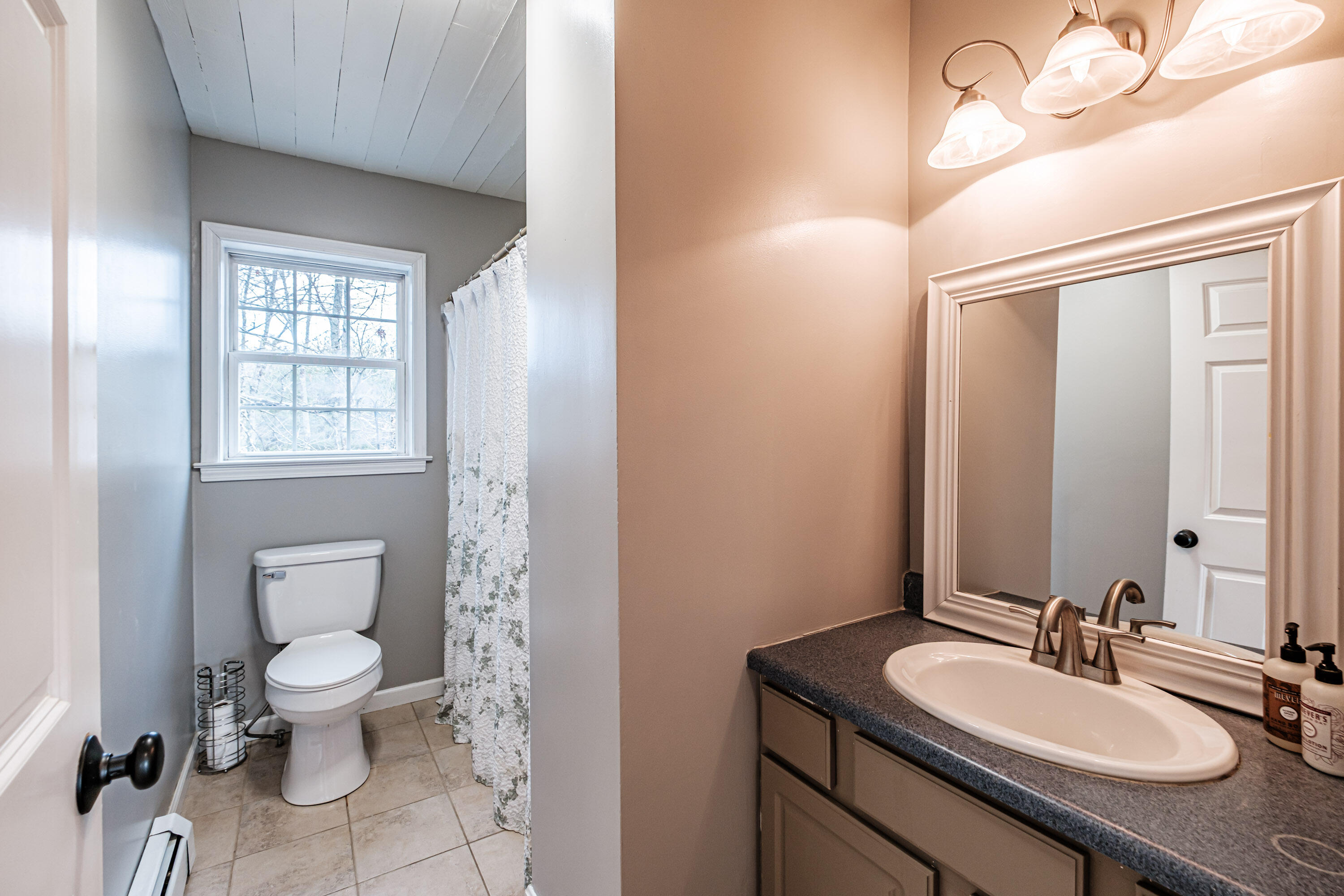 1044 Middle Road Woolwich ME 04579