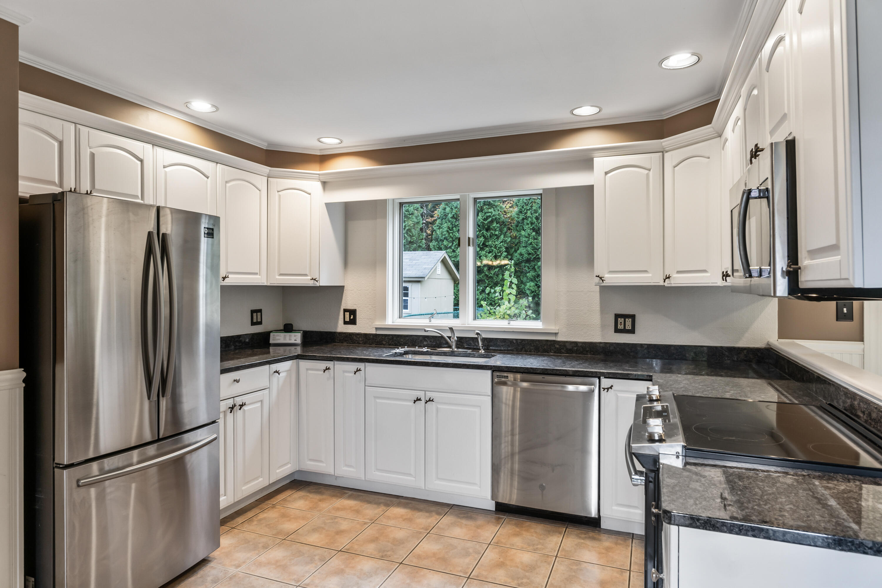 24 Stone Ridge Lane Bowdoin ME 04287