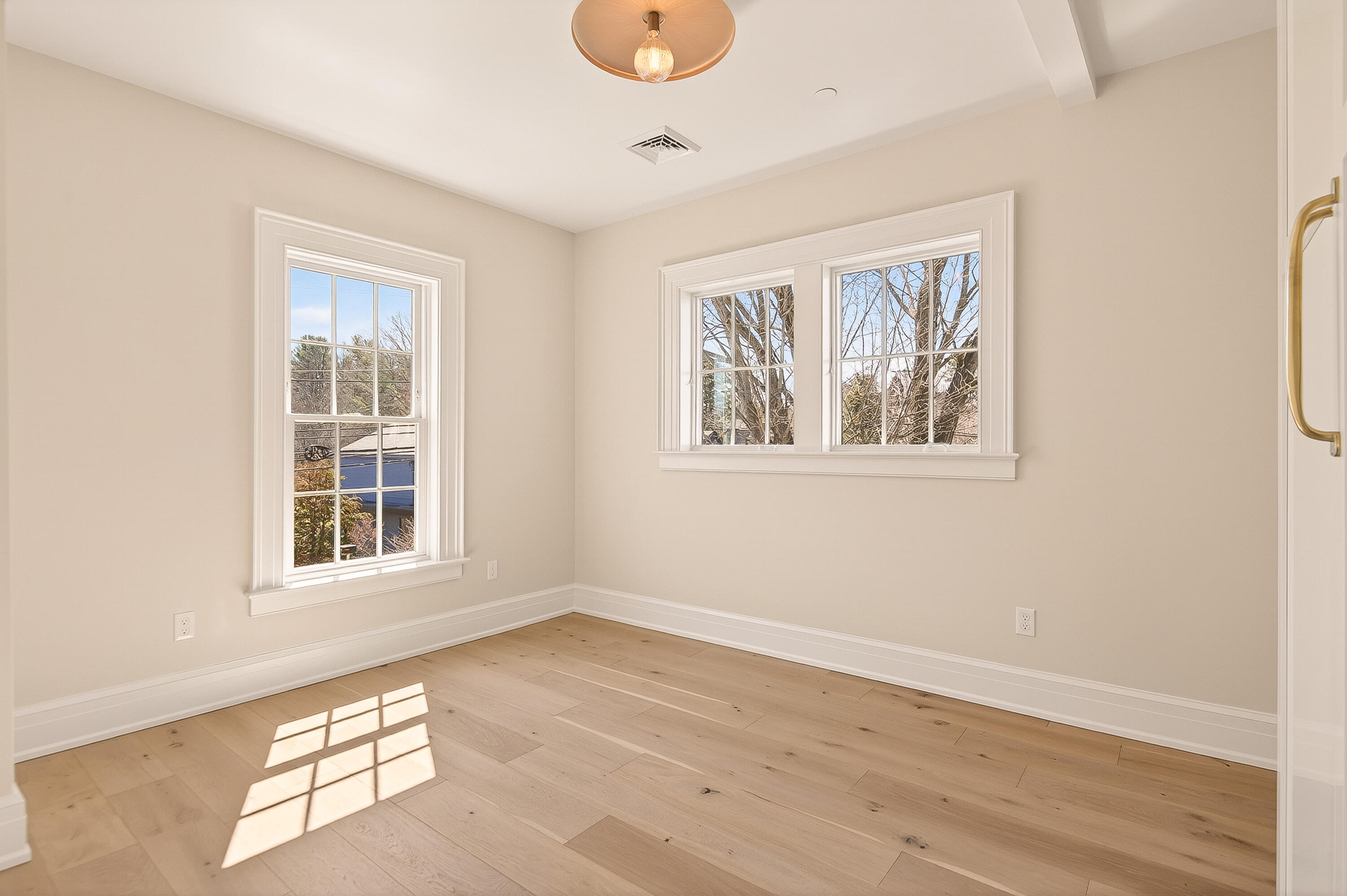 37 South Street Yarmouth ME 04096