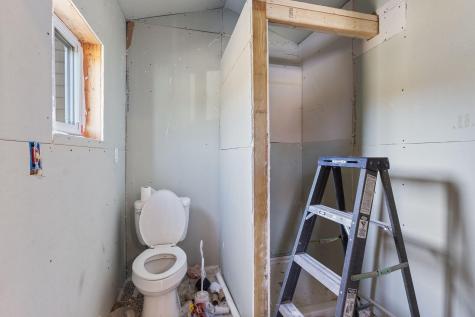 117 Gile Way Lebanon ME 04027