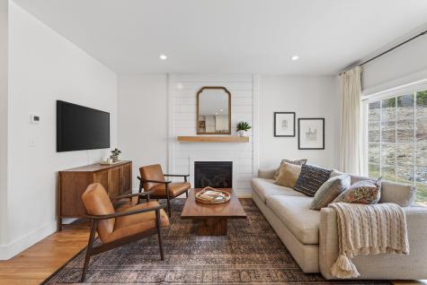 1 Waxwing Lane Falmouth ME 04105