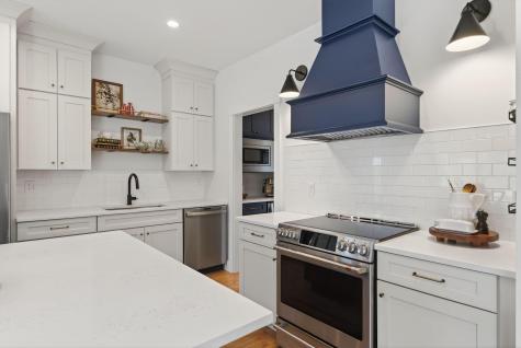 1 Waxwing Lane Falmouth ME 04105