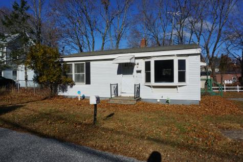 7 Water Street Norway ME 04268