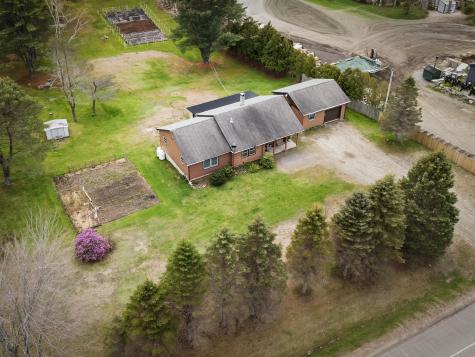 2959 Camden Road Warren ME 04864
