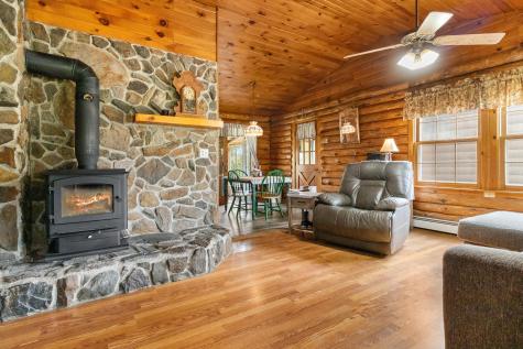 2959 Camden Road Warren ME 04864