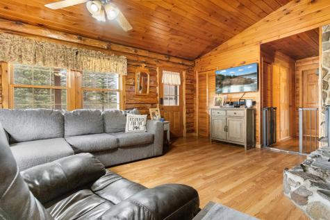 2959 Camden Road Warren ME 04864