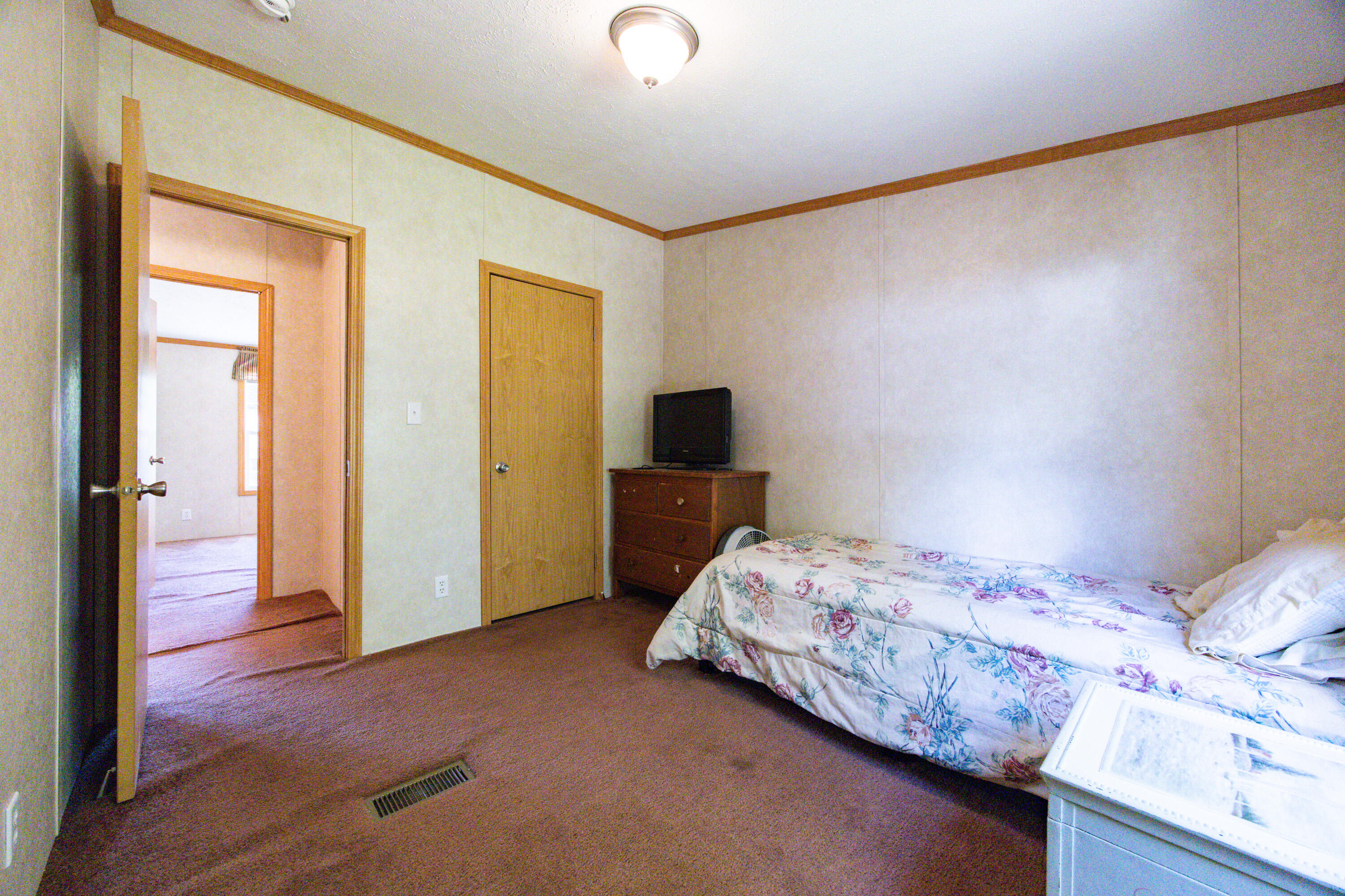 128 Cross Road China ME 04358