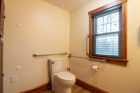 546 Broadway Bangor ME 04401