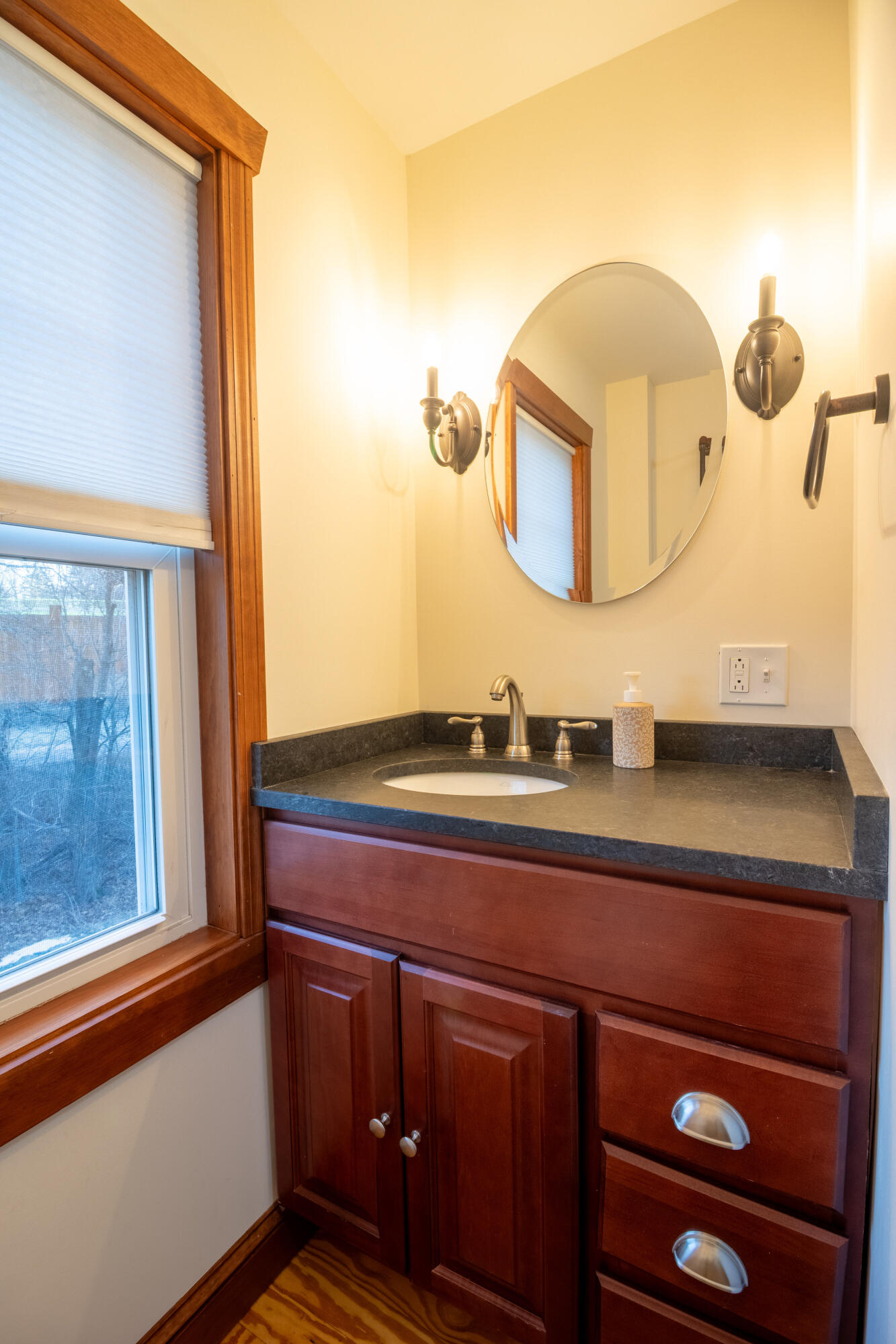 546 Broadway Bangor ME 04401