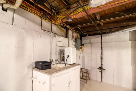 546 Broadway Bangor ME 04401