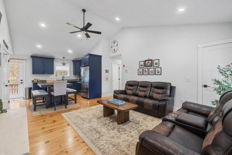 5 Cooper Way Waterboro ME 04087