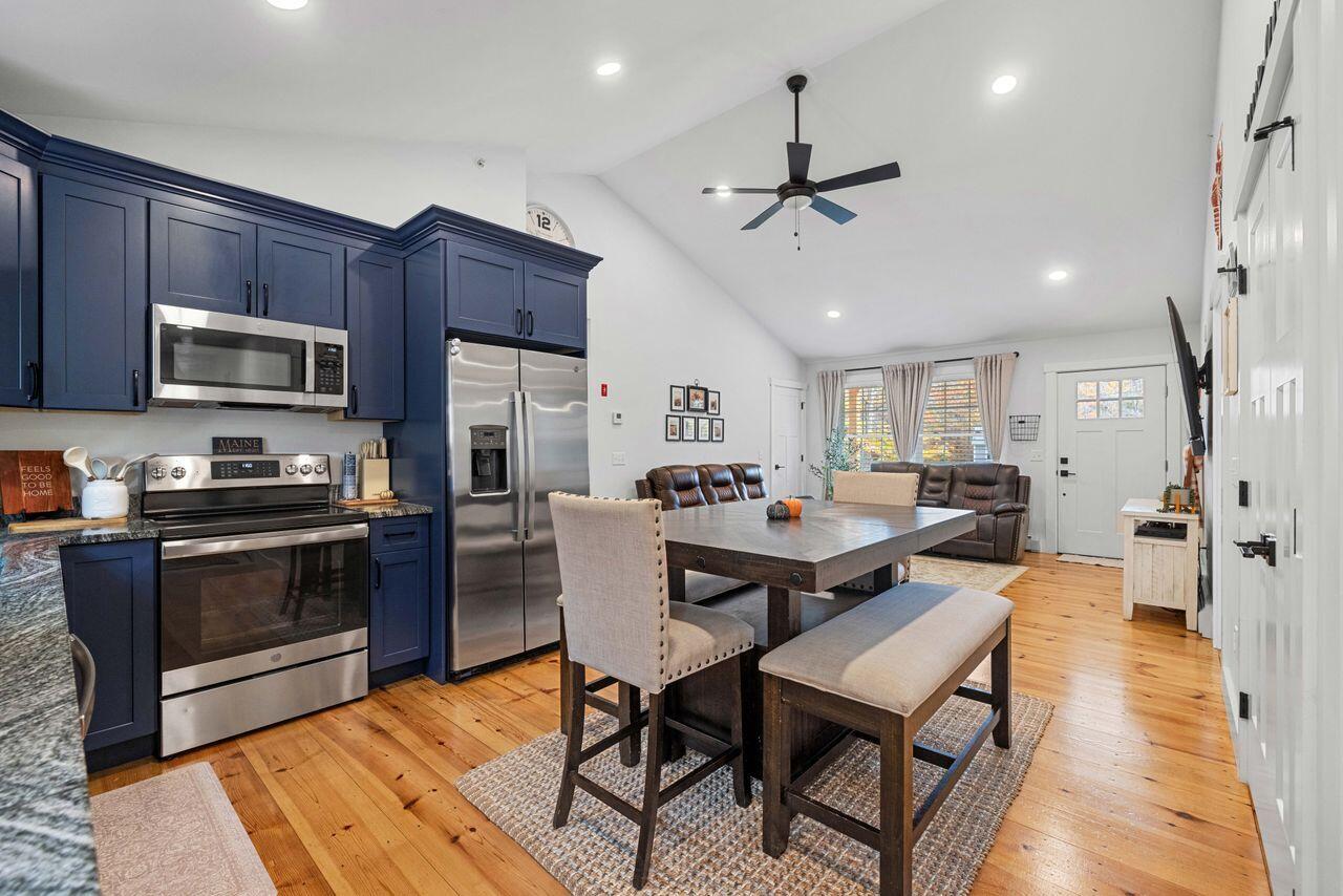 5 Cooper Way Waterboro ME 04087