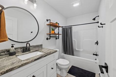 5 Cooper Way Waterboro ME 04087