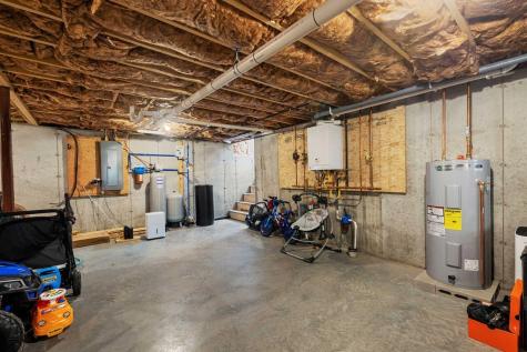 5 Cooper Way Waterboro ME 04087