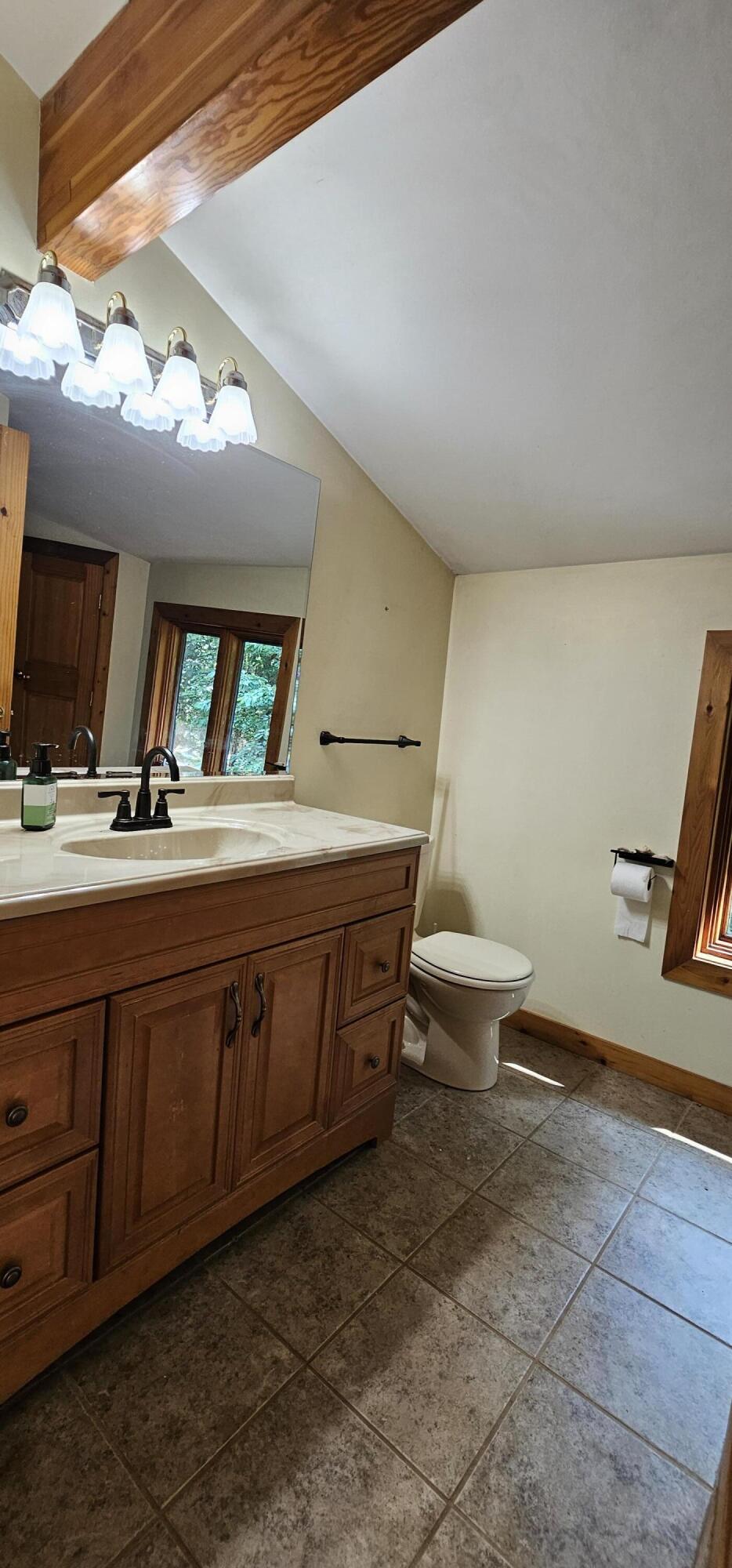 29 Ladd Road Rome ME 04963