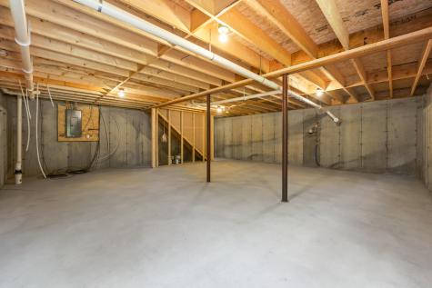 66 Woodbrey Lane Standish ME 04084