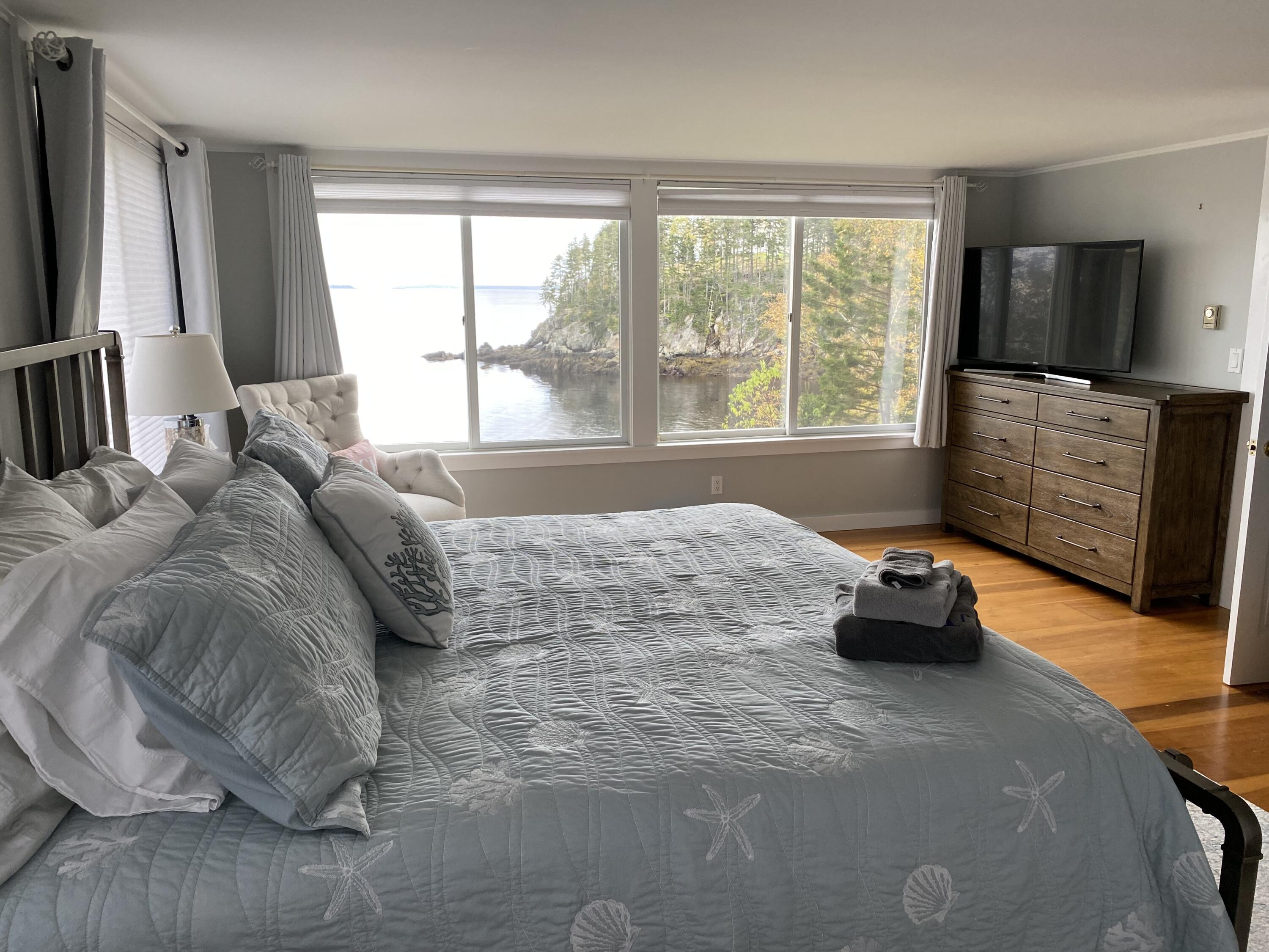 118 E East Shore Drive Islesboro ME 04848