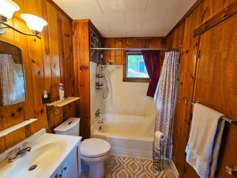 169 West Shore Road Farmington ME 04938