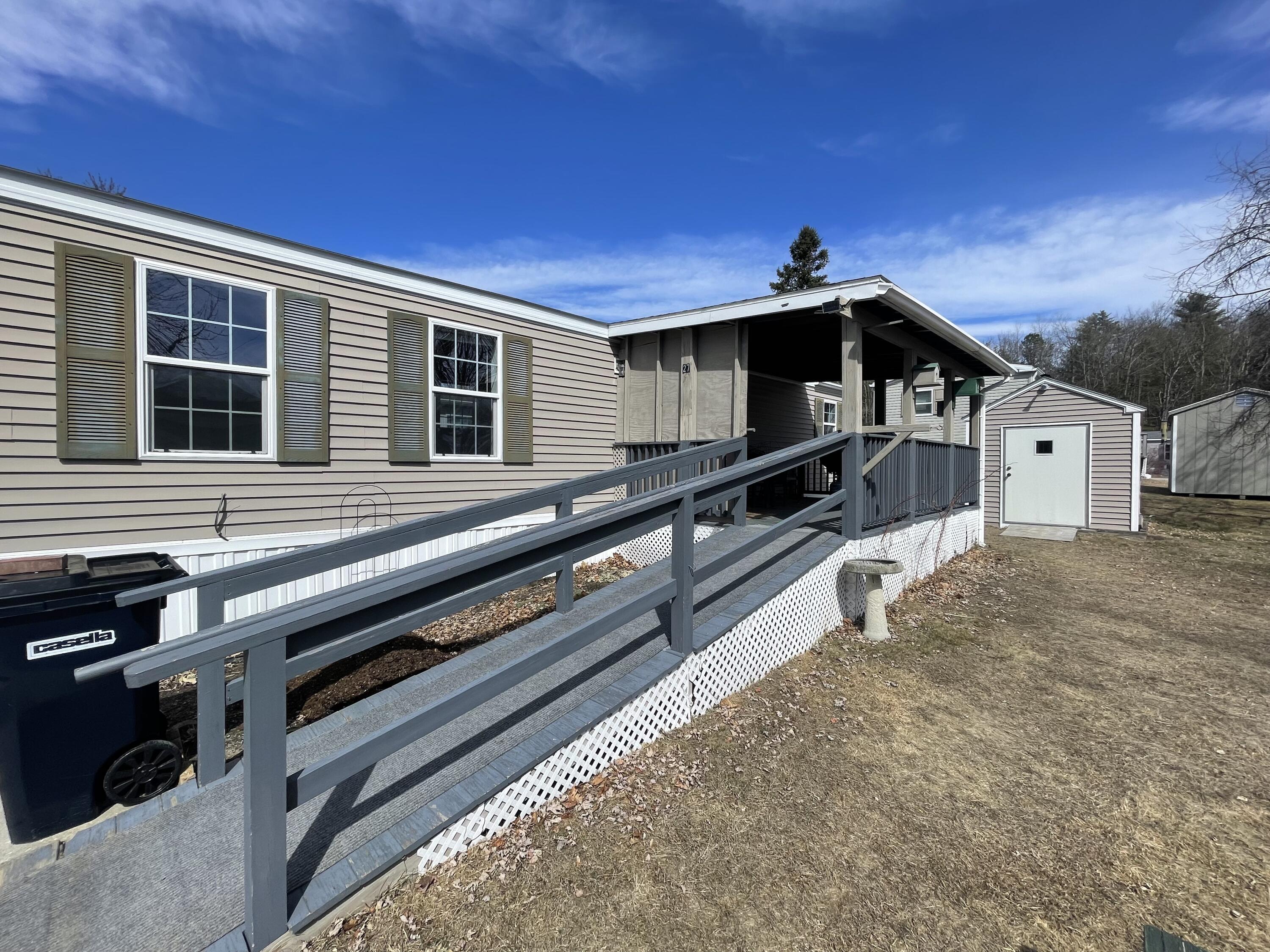 27 Woodside Drive Lisbon ME 04250
