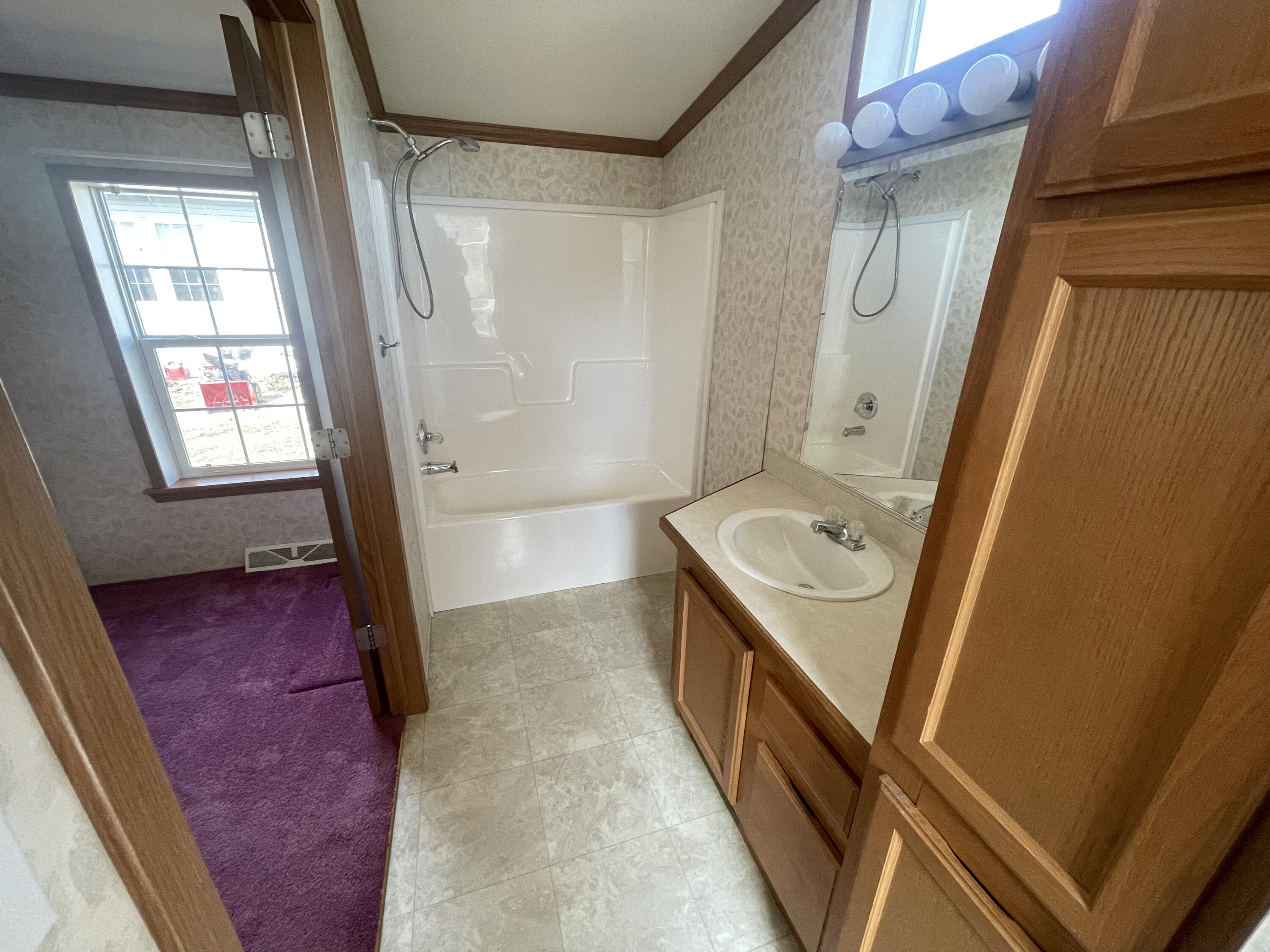 27 Woodside Drive Lisbon ME 04250