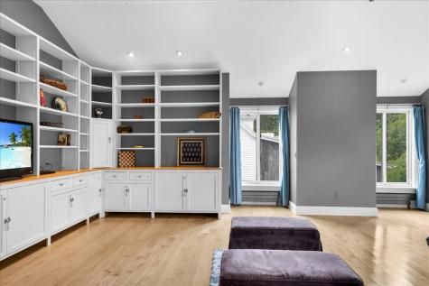 86 Water Street Castine ME 04421