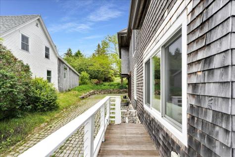 86 Water Street Castine ME 04421