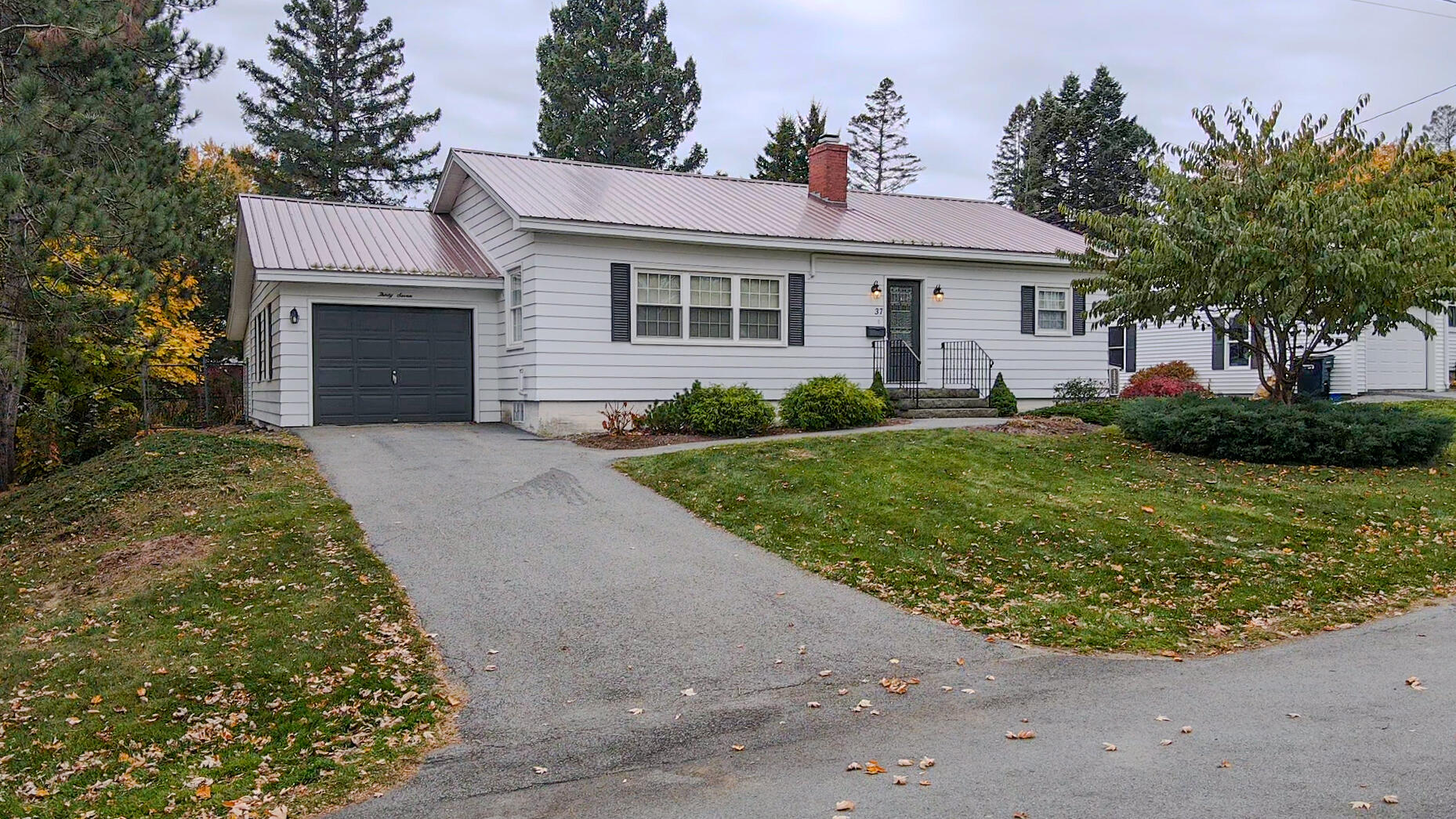 37 Mountain View Avenue Bangor ME 04401