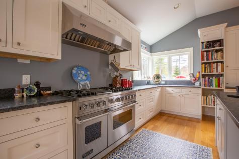 299 Foreside Road Falmouth ME 04105