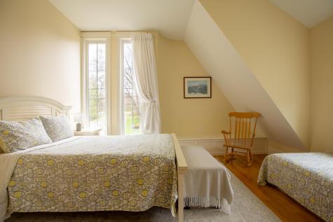 299 Foreside Road Falmouth ME 04105