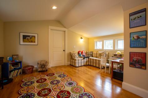 299 Foreside Road Falmouth ME 04105