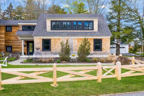 299 Foreside Road Falmouth ME 04105