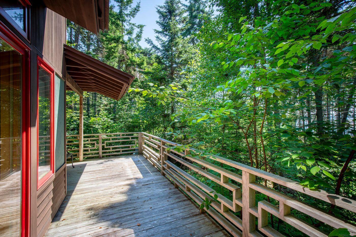 169 Island Avenue Saint George ME 04859