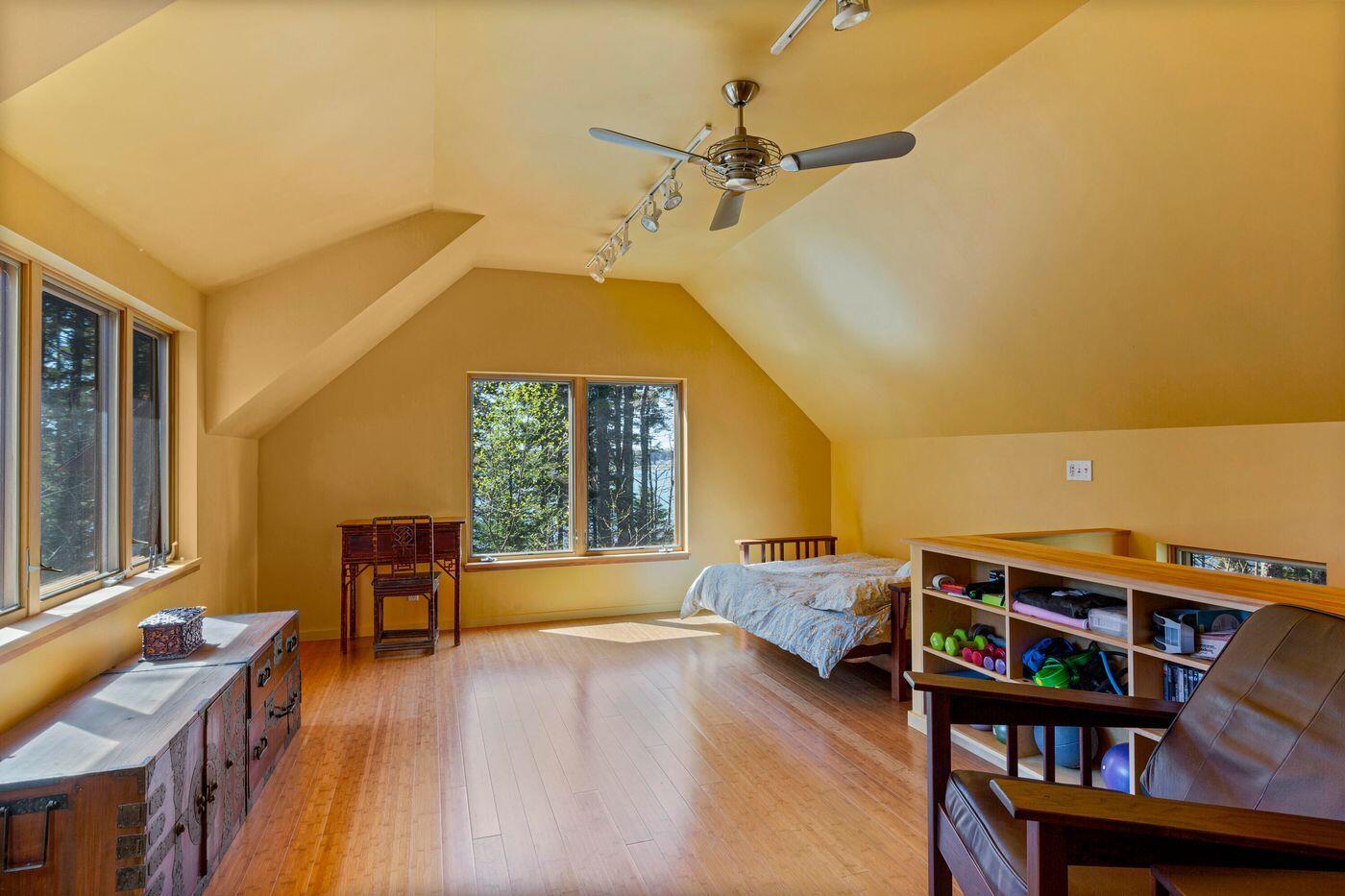 169 Island Avenue Saint George ME 04859