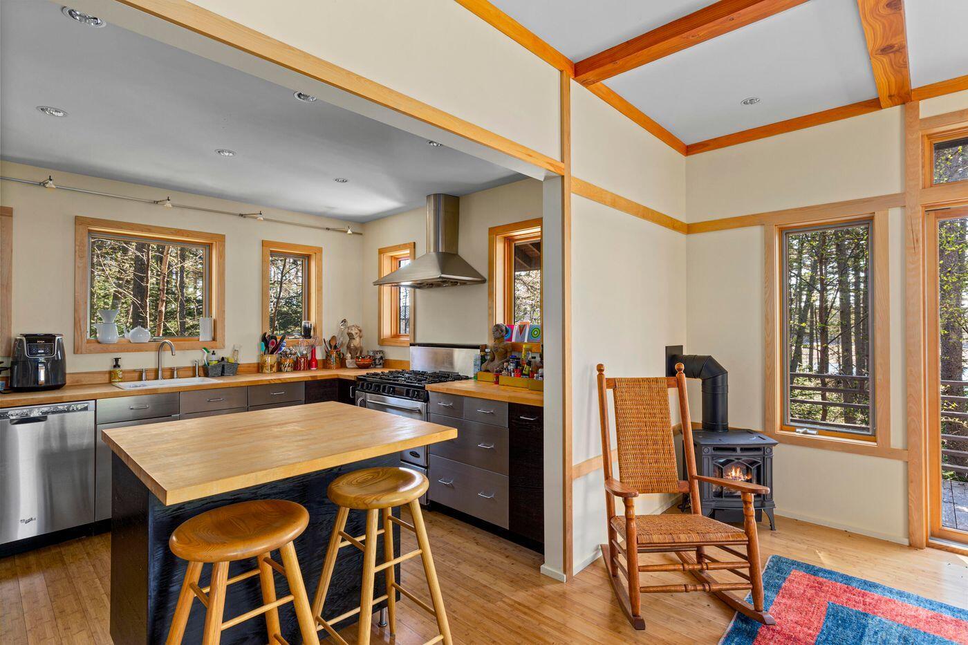 169 Island Avenue Saint George ME 04859