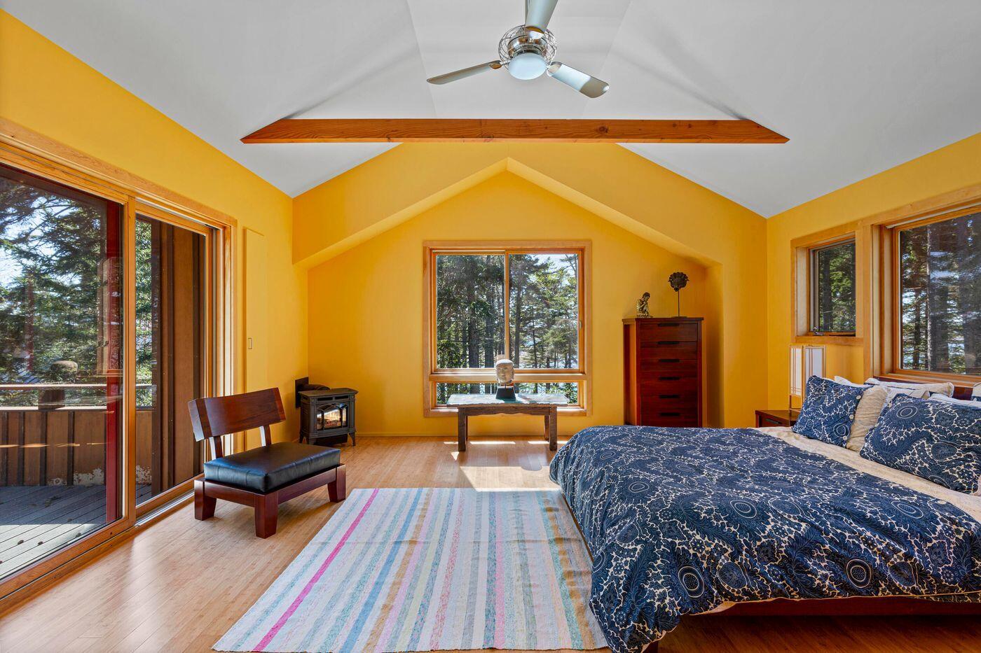 169 Island Avenue Saint George ME 04859