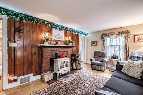 539 Mitchell Road Cape Elizabeth ME 04107