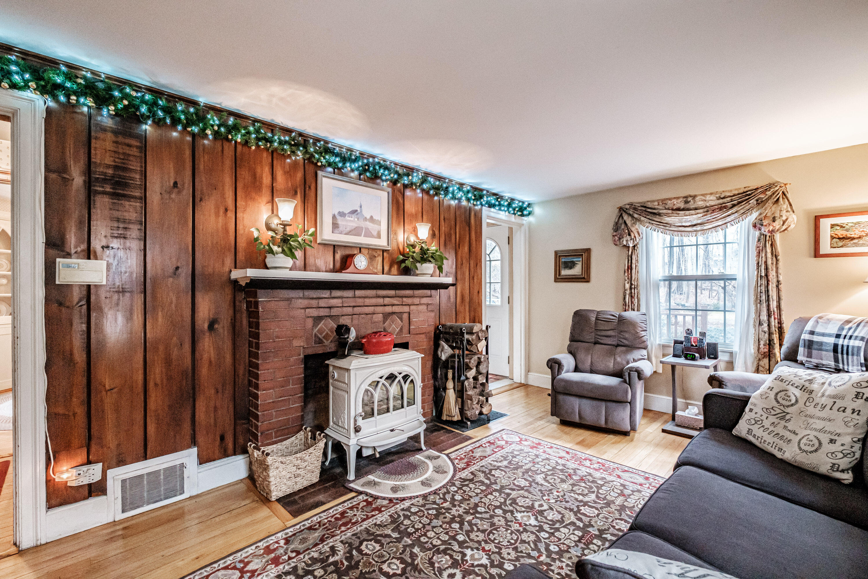 539 Mitchell Road Cape Elizabeth ME 04107